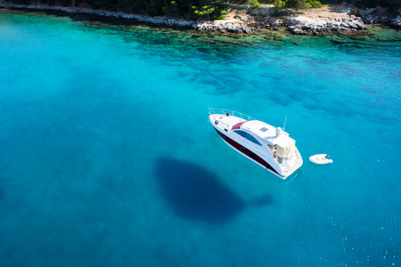 amazing view to boat, clear water - caribbean paradiseの写真素材