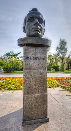 Bust of the Cosmonaut, Yuri Gagarin on Gagarin Street, Irkutsk, Siberia, Russia の写真素材