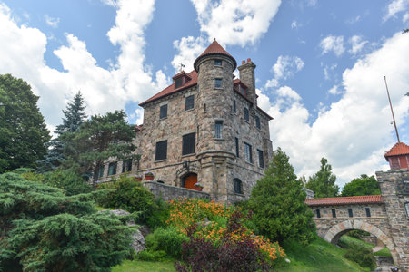 Singer Castle located on Dark Island in the St. Lawrence Seaway, New York, USA.のeditorial素材