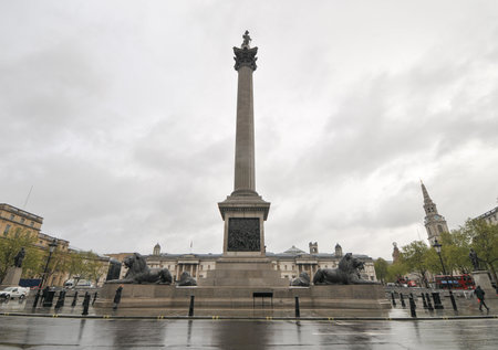 LONDON, UK - APRIL 26, 2012: Trafalgar Square with Nelson Columnのeditorial素材