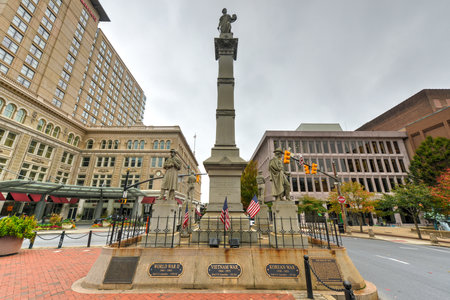 Soldiers and Sailors Monument in Lancaster, Pennsylvania. It is a 43-foot (13 m) tall Gothic Revival memorial which stands in Penn Square in downtown Lancaster.のeditorial素材