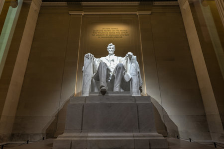 The Lincoln Memorial at night in Washington DC.の写真素材
