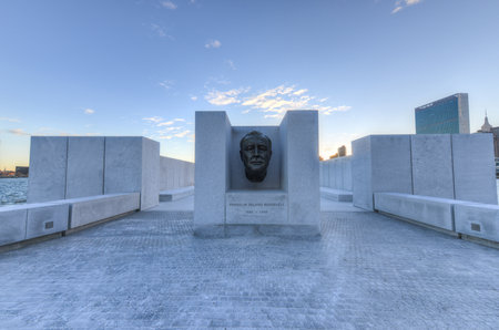 The Franklin D. Roosevelt Four Freedoms Park is a four-acre memorial to Franklin D. Roosevelt in NYC that celebrates the Four Freedoms he articulated in his 1941 State of the Union address.のeditorial素材