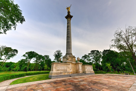 Bronx Victory Memorial in Pelham Bay Park commemorating 947 soldiers from the Bronx who gave their lives in service during World War I.のeditorial素材