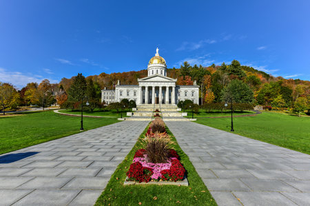 The State Capitol Building in Montpelier Vermont, USA. The current Greek Revival structure is the third building on the same site to be used as the State House. It was occupied in 1859.のeditorial素材