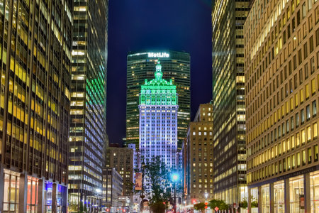 New York City - November 8, 2015: The Helmsley Building in New York, NY at night. The 35-story building is the tallest in the Grand Central Terminal Complex and was designated a city landmark in 1987.のeditorial素材
