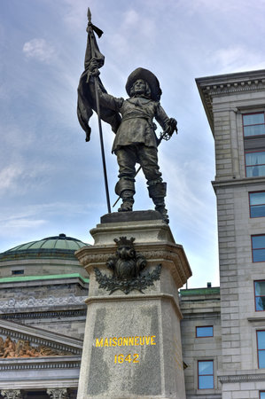 Maisonneuve Monument in the Place d'Armes in Montreal, Canada. The monument is in memory of Paul Chomedey de Maisonneuve, the founder of Montreal.のeditorial素材