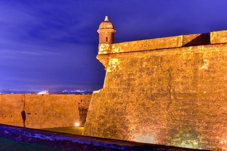 Castillo San Felipe del Morro also known as Fort San Felipe del Morro or Morro Castle at dusk. It is a 16th-century citadel located in San Juan, Puerto Rico.のeditorial素材