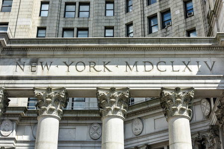 Municipal Building in Manhattan, New York City, is a 40-story building built to accommodate increased governmental space demands after the 1898 consolidation of the city's five boroughs.の写真素材