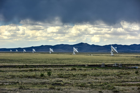 The Karl G. Jansky Very Large Array (VLA) is a radio astronomy observatory located on the Plains of San Agustin in New Mexico.のeditorial素材