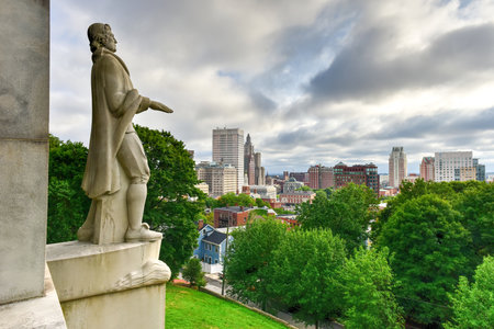Prospect Terrace Park view of the Providence skyline and Roger Williams statue, Providence, Rhode Island, USAのeditorial素材