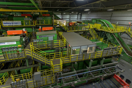 Brooklyn, New York - November 7, 2016: Sims Municipal Recycling Center. It is a State-of-the-Art Material Recovery Facility in Sunset Park, Brooklyn, New York.のeditorial素材
