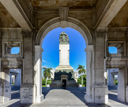 Jose Miguel Gomez monument in Avenue of the Presidents. He was a Cuban who was one of the leaders of the rebel forces in the Cuban War of Independence and President of Cuba.のeditorial素材