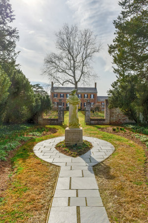 Chatham Manor, a Georgian-style home completed in 1771 on the Rappahannock River in Stafford County, Virginia, opposite Fredericksburg.の写真素材