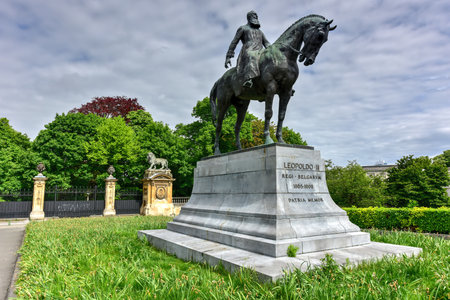 Equestrian statue of Leopold II, the second King of the Belgians, on Place du Trone (sculptor Thomas Vincotte).のeditorial素材