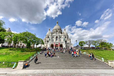 Paris, France - May 15, 2017: Basilica Sacre Coeur in Montmartre in Paris, France.のeditorial素材