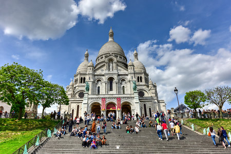Paris, France - May 15, 2017: Basilica Sacre Coeur in Montmartre in Paris, France.のeditorial素材
