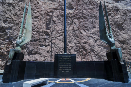 Monument to Hoover Dam, originally known as Boulder Dam, a concrete arch-gravity dam in the Black Canyon of the Colorado River, on the border between the U.S. states of Nevada and Arizona.のeditorial素材