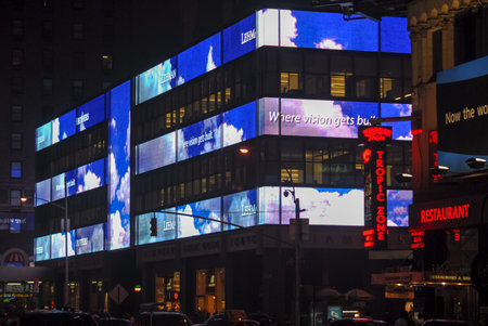 New York City - June 8, 2007: Lehman Brothers Headquarters in midtown Manhattan at night.のeditorial素材