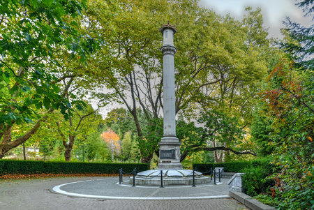Japanese Canadian War Memorial, erected in memory of Japanese Canadians that served in the First World War. Located in Stanley Park, Vancouver, British Columbia.のeditorial素材