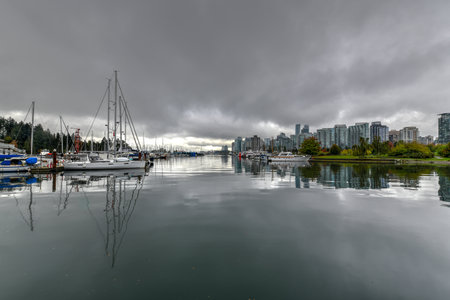 Panoramic view of Downtown Vancouver from Stanley Park in Vancouver, Canada.のeditorial素材