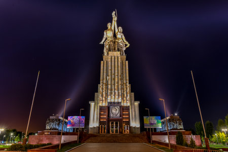 Moscow, Russia - July 22, 2019: Famous Soviet monument of the Worker and Kolkhoz Woman (Collective Farm Woman) by sculptor Vera Mukhina at night. Made of stainless steel in 1937.のeditorial素材