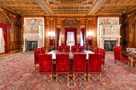 New York - Aug 31, 2019: Vanderbilt Mansion in Hyde Park, New York. Historically known as Hyde Park, the Vanderbilt Mansion National Historic Site is one of the area's oldest Hudson River estates.のeditorial素材