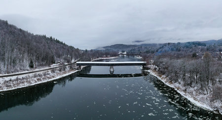 The Cornish-Windsor Covered Bridge. It connects Vermont and New Hampshire at their borders. It is the world's longest covered bridge at 460 feet. It was built in 1866.の写真素材