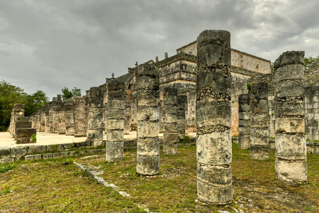 Templo de los Guerreros, Temple of the Warriors, Chichen Itza in Yucatan, Mexico.