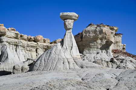 Valley of Dreams in the Bisti/De-Na-Zin Wilderness, New Mexico, USA.