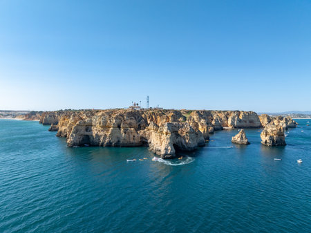 Ponta da Piedade near Lagos in Algarve, Portugal. Cliff rocks at Ponta da Piedade, Algarve region, Portugal. Ponta da Piedade, Algarve region, Portugal.の写真素材