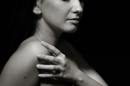 Pretty young naked woman portrait (black and white image)の写真素材