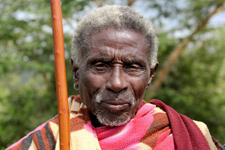 SOUTH OMO - ETHIOPIA - NOVEMBER 26, 2011: Portrait of the unidentified old man from Ethiopia, in November 26, 2011 in Omo Rift Valley, Ethiopia.のeditorial素材