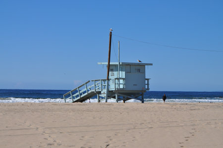 Venice Beach, U.S.A. - November 3, 2015: A lifeguard tower on Venice beach.のeditorial素材