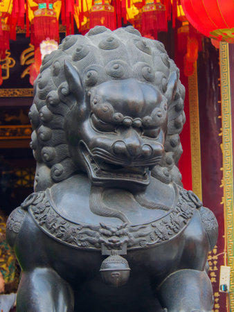 Kowloon, Hong Kong - November 03, 2017: The bronze statue of a Chinese dragon near the Wong Tai Sin temple in Hong Kong.のeditorial素材