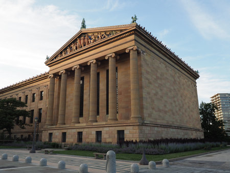 Image of the Philadelphia Museum of Art in the early evening.のeditorial素材
