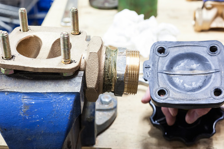 Between the benchfix with coupling for water