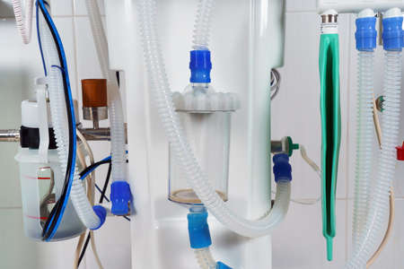 seditsii system in the operating room, remove the bottom piece of equipment