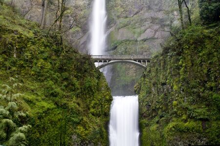A beautiful waterfall in the Pacific Northwestの写真素材