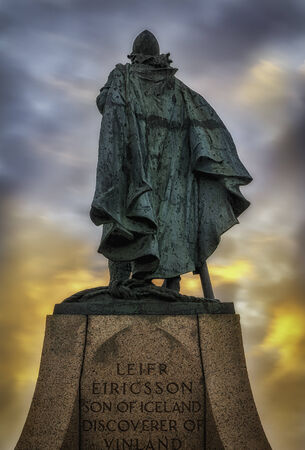 Leif Ericsson statue in Reykjavik, Iceland with midnight sunの写真素材