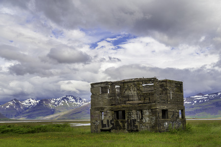 An abandoned house falling into ruin in rural Icelandの写真素材