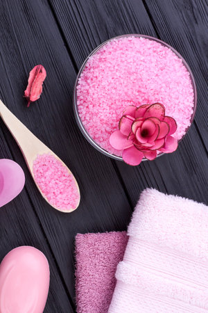 Top view flat lay pink himalayan salt for spa treatment.の写真素材