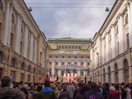 Opera Festival in St.Petersburg Petersburg - "Opera for All". D. of Verdi "Rigoletto". Location Petersburg, st. The architect Rossi.のeditorial素材