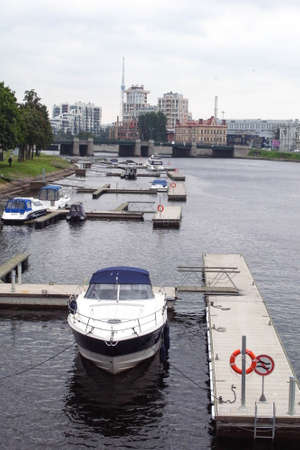 New style of housing construction. Housing near the water.のeditorial素材