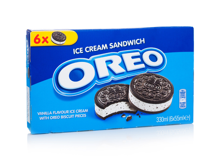 LONDON, UK - OCTOBER 05, 2018: Pack of Oreo Ice Cream Sandwich on white.のeditorial素材