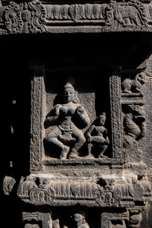 Tiruvannamalai, India - December, 20th, 2016. Sculptures at the gates of Annamalaiyar Templeのeditorial素材