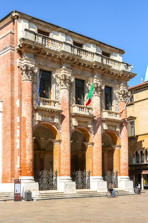 Vicenza, Italy - Circa September 2018. View of Piazza dei Signori in sunny day.のeditorial素材