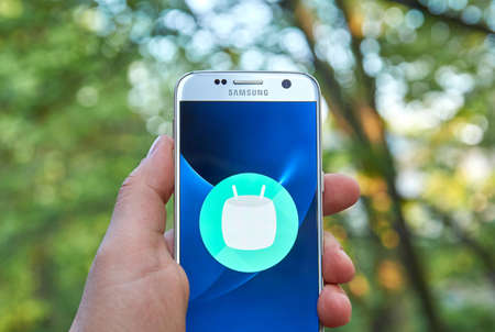 MONTREAL, CANADA - MAY 23, 2016 : Android Marshmallow logo on Samsung S7 screen. Android 6 Marshmallow is the eighth major version of the Android operating system.のeditorial素材