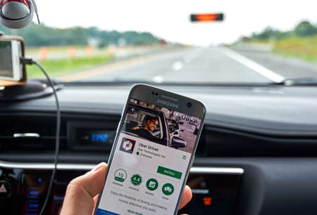 MONTREAL, CANADA - AUGUST 22, 2017 : Uber Driver application on Samsung S7. Uber Driver is the app for uber driversのeditorial素材