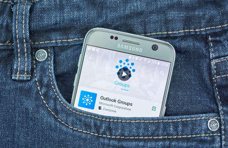 MONTREAL, CANADA - SEPTEMBER 8, 2018: Microsoft Outlook groups android mobile application on Samsung s7 screen.のeditorial素材